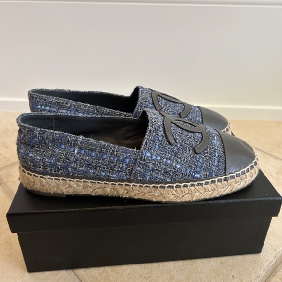 CHANEL Tweed Espadrilles - Picture 5 of 8